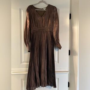 Bronze Boutique Dress. NWOT.